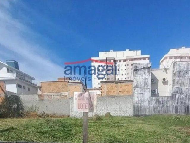 Terreno de 250 m² para venda no bairro Villa Branca