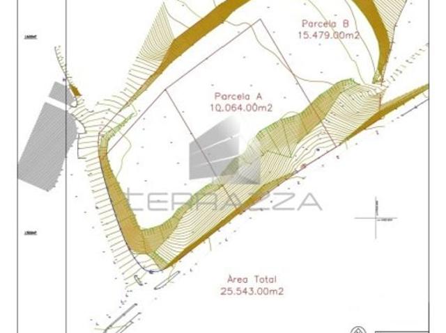 Terreno de 25543 m2 à venda Paredes, Porto