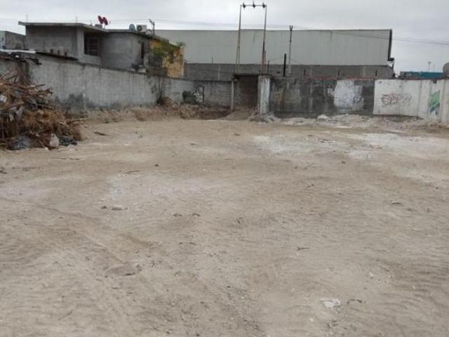 Terreno de 2745 m2 en venta en Topo Chico
