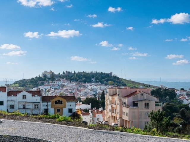 Terreno de 2900 m2 à venda Santiago do Cacém, Setúbal