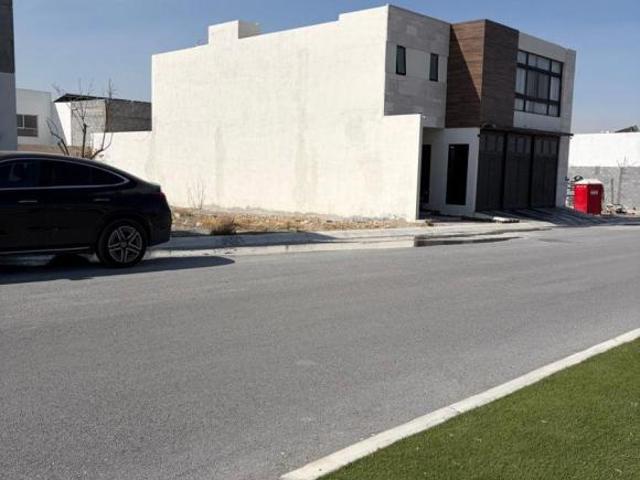 Terreno de 292 m2 en venta en Fraccionamiento La Escondida