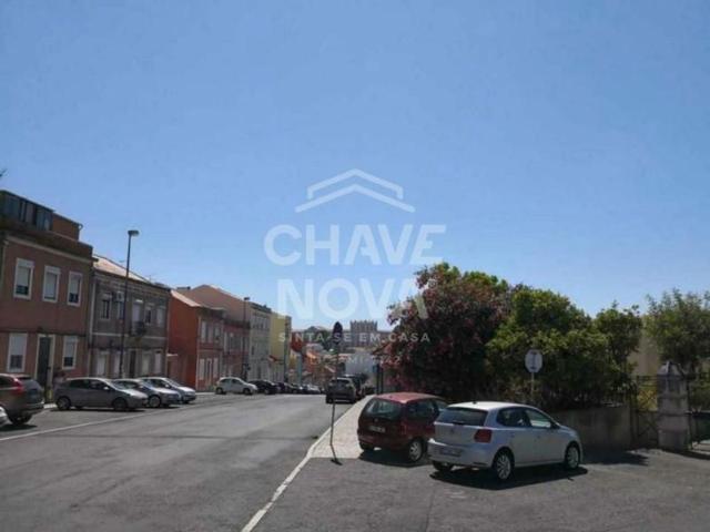 Terreno de 2000 m2 Casalinho da Ajuda, Lisboa