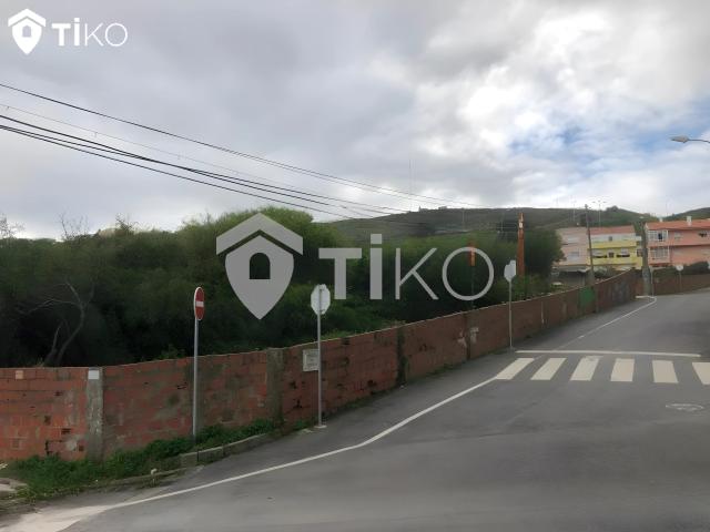 Terreno de 210m² para construção de 315m² UBBO