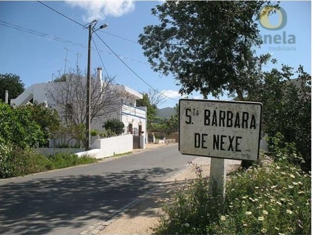 Terreno de 211 m2 Santa Barbara de Nexe, Faro