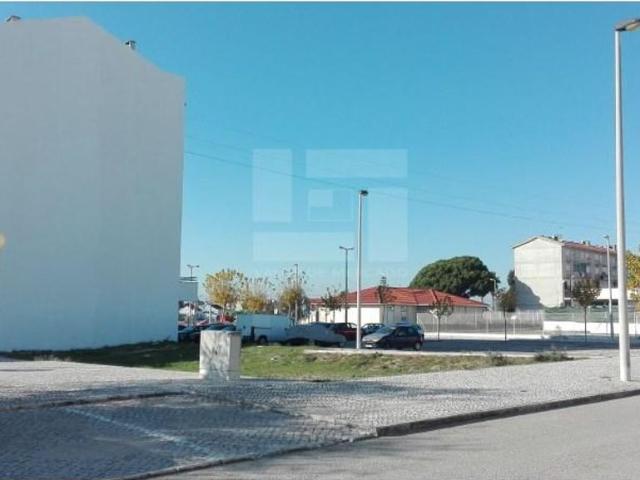 Terreno de 216 m2 Rua Alto da Malhada, Barreiro, Setúbal