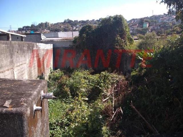 Terreno de 216m² com 2 quartos