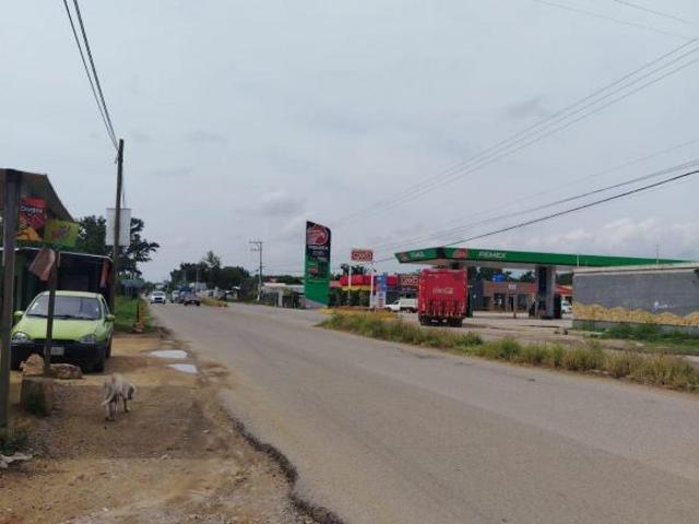 Terreno de 226 m² en venta en San Raymundo Jalpan a 10mts de la carretera