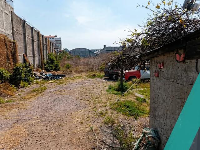 Terreno de 2,000 m² en venta en Tláhuac