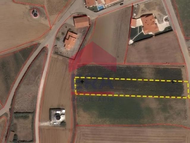Terreno de 2.240m2 em Bufarda, Peniche