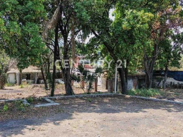 Terreno de 2,432 m² en Centro de Emiliano Zapata