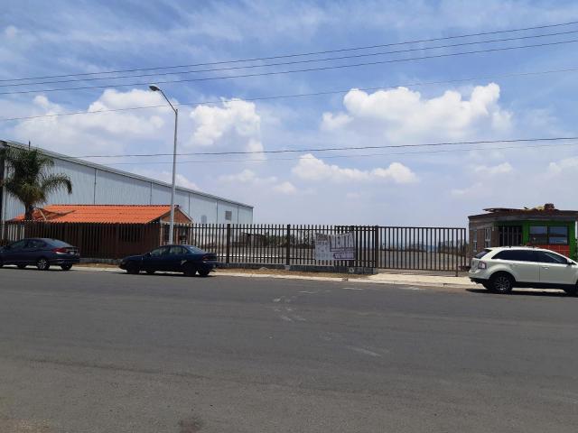 Terreno de 2,579m2 en RENTA en Parque Industrial Bernardo Quintana, Qro