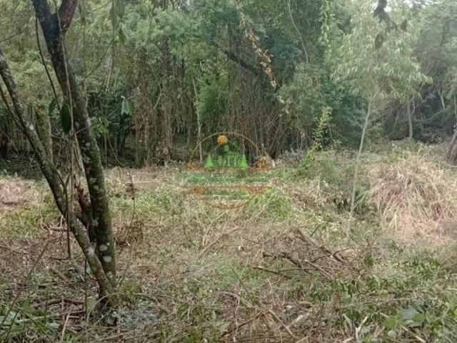 Terreno de 2.600m² Pé na Água a apenas 150 metros do asfalto Ibiúna SP