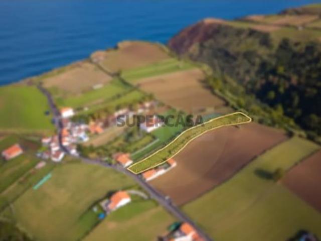 Terreno de 2.900 m² com Vista Mar e Potencial de Construção Lomba da Maia