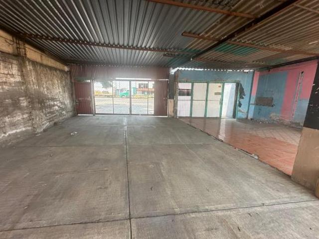 Terreno de 370 m² en venta, sobre el libramiento de cuautal