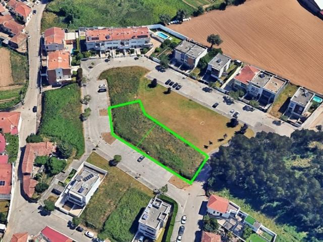 Terreno de 3885 m2 à venda Maia, Porto