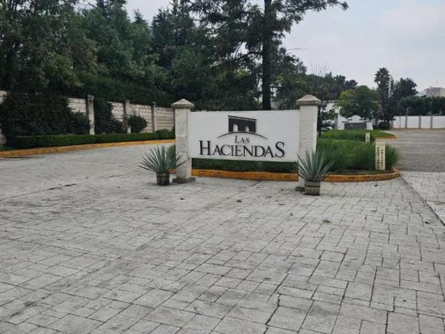 Terreno de 390m² en venta en Las Haciendas