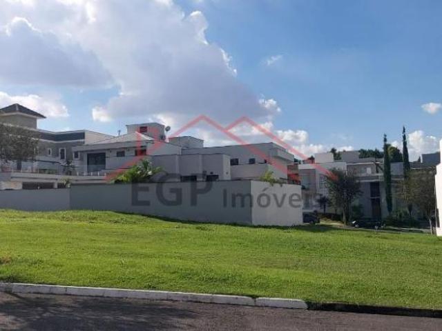 Terreno de 300m² no Residencial Esplanada, Votorantim, SP. Condominio com portaria 24 hrs, seguranç