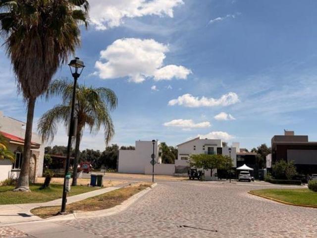 Terreno de 305 m2 en venta Residencial San Antonio de Ayala