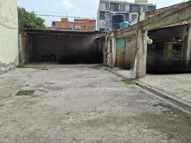 Terreno de 309m2 en venta a una cuadra de Av. 100 Metros, Alcaldía Gustavo A. Madero GAM