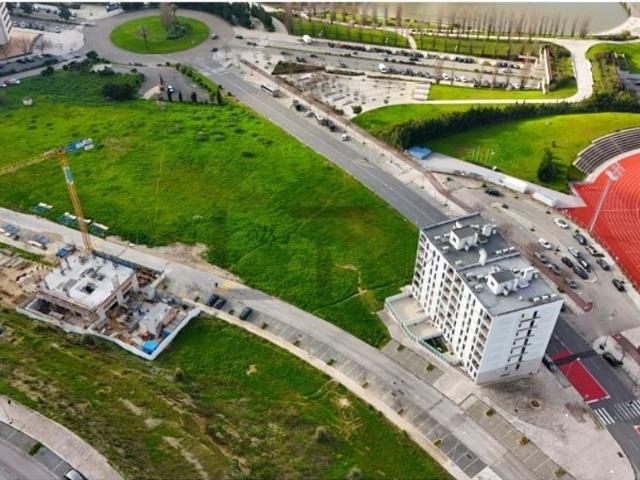Terreno de 3335 m2 Alta de Lisboa Charneca, Lisboa