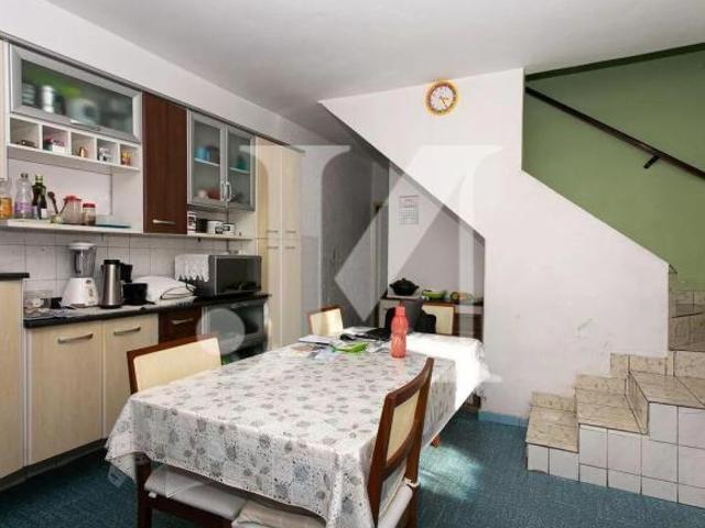 Terreno de 441m², com 3 Casas, total de 7 quartos e 5 vagas para venda na Vila Nova Savoia