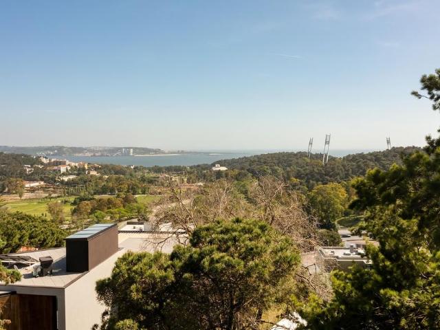 Terreno de 496 m2 Oeiras, Portugal