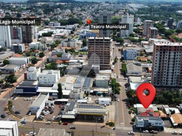 Terreno de 400 m para venda na Vila Industrial, 20x20 m, contendo duas casas de alvenaria
