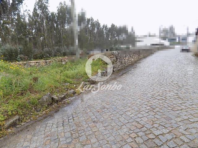 Terreno de 40.762 m2 com 3500 m2 de construção em Bagunte
