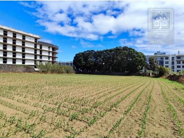 Terreno de 4120 m2 Ponta Delgada, Açores