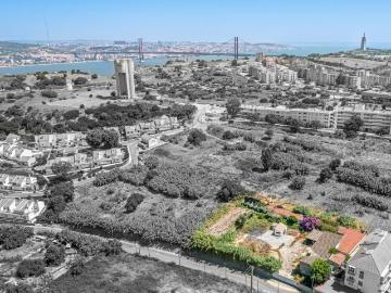 Terreno de 420 m2 à venda Banatica, Almada, Setúbal