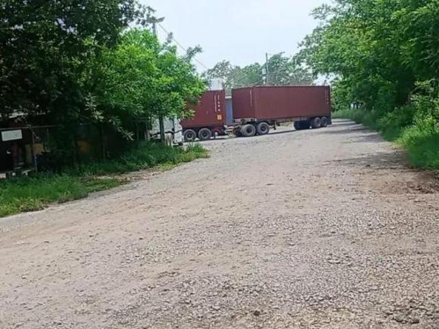 TERRENO DE 4.71 HECTAREAS EN SANTA FE VERACRUZ, RODEADO DE EMPRESAS DE TRANSPORTE