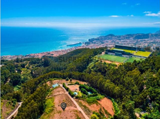 Terreno de 4.970 m² em São Gonçalo, Funchal Excelente Oportunidade de Investimento