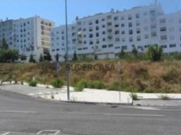 Terreno de 549m² em Santarém