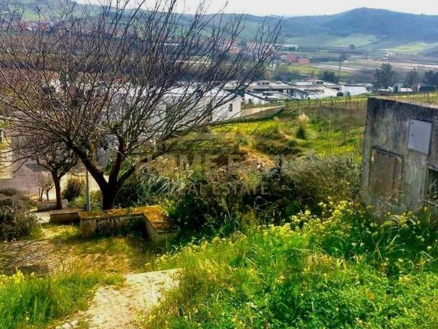 Terreno Urbano de 563m² Para Construção de Moradia
