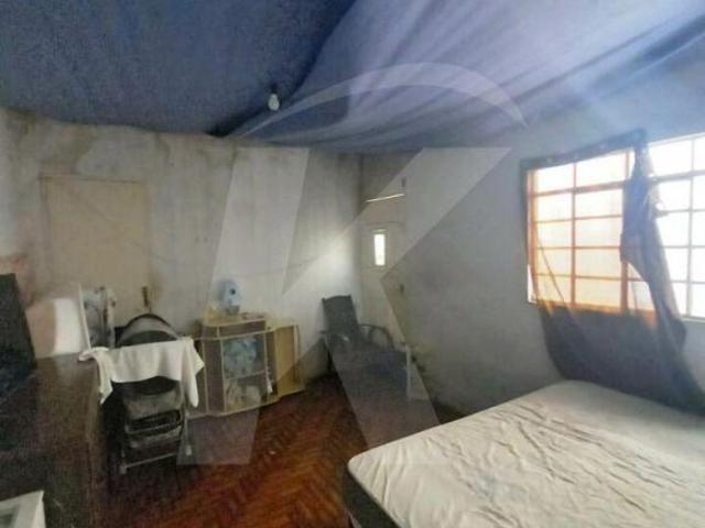 Terreno de 5x25 com casa antiga na Vila Medeiros