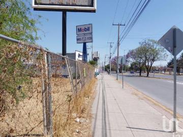 Terreno de 5,244 m2 con excelente ubicacion en Av de las Torres, Leon, Gto