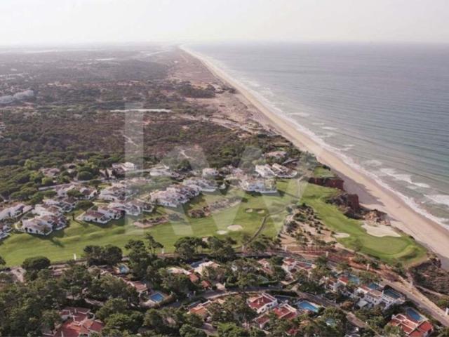Terreno de 5.985m2, situado junto ao exclusivo Vale do Lobo Resort I Almancil I Algarve
