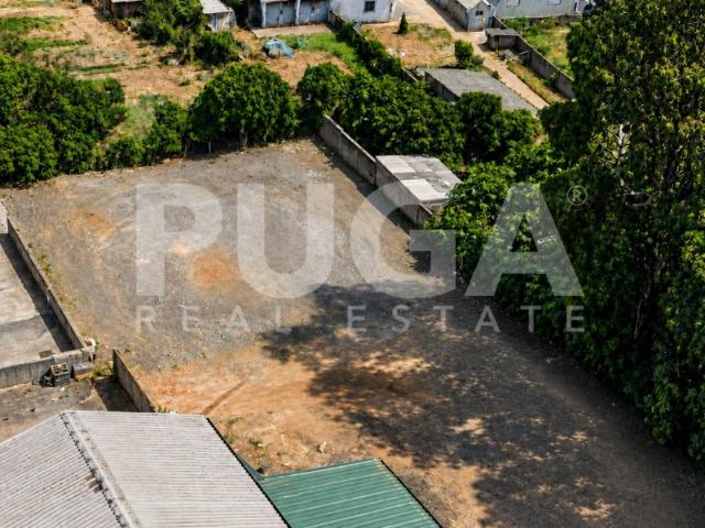 Terreno de 600 m² em Zona Central | Construção em 2 Pisos e proximidade a serviços
