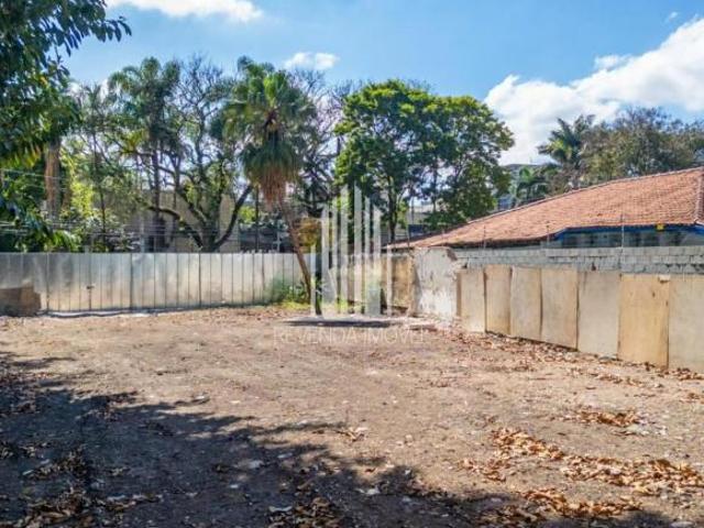 Terreno de 635m² no Jardim América, São Paulo Oportunidade única na melhor localização!