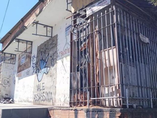 TERRENO DE 749M COM CASA E GALPAO