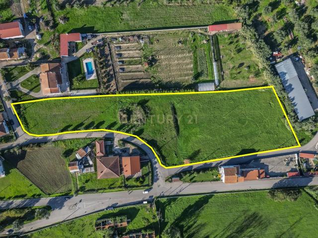 Terreno de 7.000m² na Vila de Maiorca