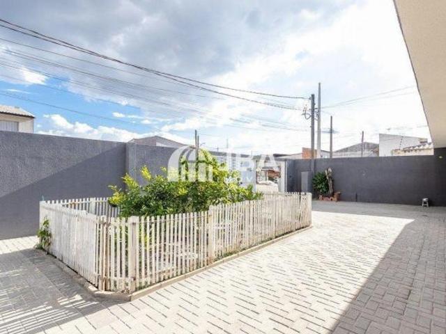 Terreno de 833 m2 com 4 residencias de alvenaria em São Jose dos Pinhais