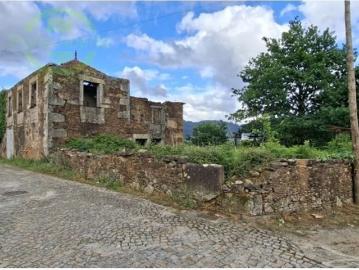 Terreno de 9535 m2 à venda Santo Tirso, Porto