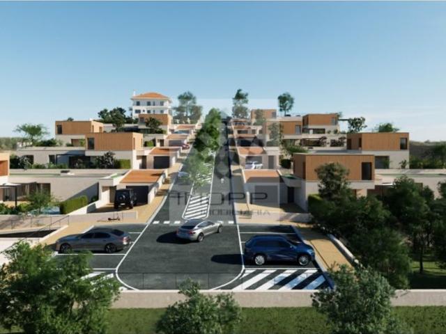 Terreno de 9688 m2 Francos Rio de Mouro, Sintra, Lisboa