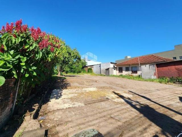 Terreno de 998,07 m² em localização privilegiada!
