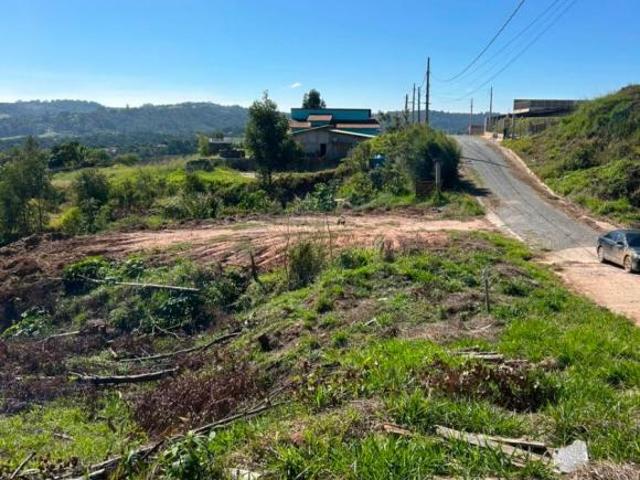 Terreno de 930m² Planejado para Projetos de Chácara