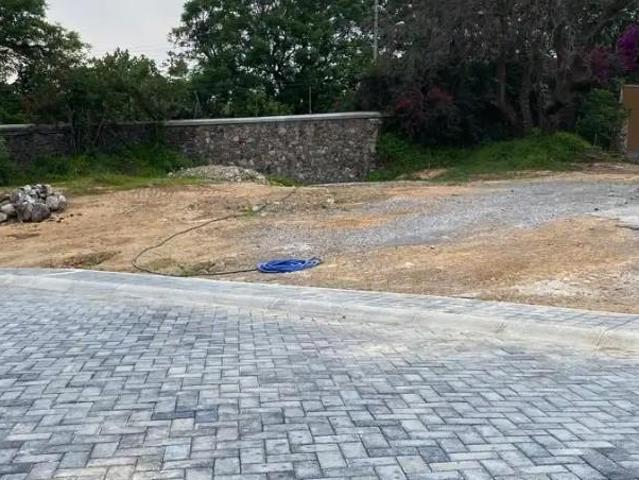 TERRENO DENTRO DE FRACCIONAMIENTO RANCHO CORTES, CUERNAVACA NORTE
