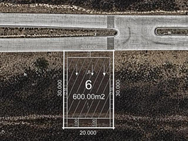 Terreno descendente 600 m2 con magnifica vista 360º en Terralta Club de Golf