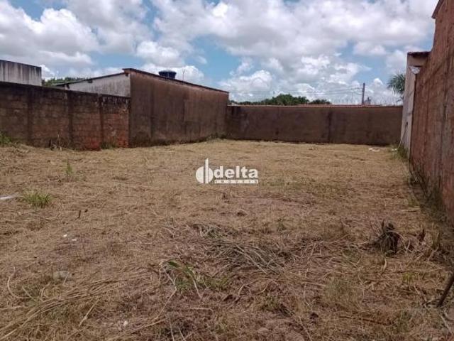 Terreno disponível para venda no bairro Santa Luzia em Uberlândia MG