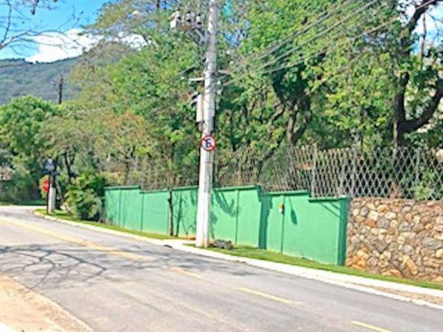 Terreno dos Seus Sonhos no Condomínio de Alto Padrão em Paúba !